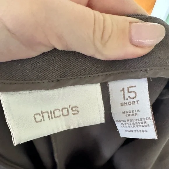 Chicos Pants Lot Of 2 Sz 10 Short So Slimming Sz 1.5 Career Office Trouser​​​​​​ - Picture 6 of 6